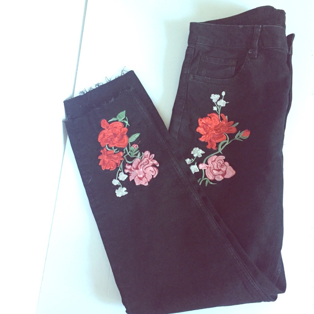 High rise embroidered black jeans